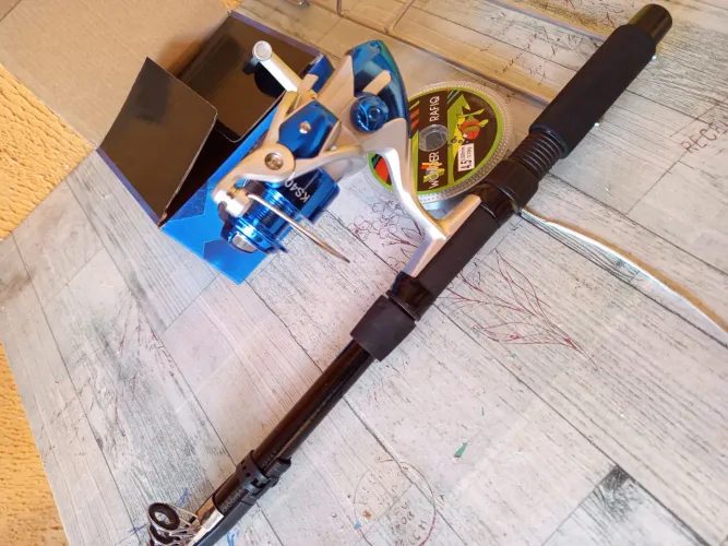 Kit Vara telescópica com milite + linha + Suporte para vara