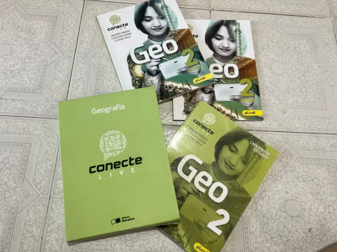Livro de Geografia- GEO 2: conecte live 