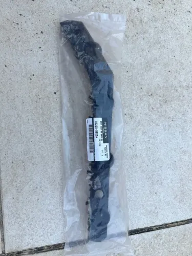 Suporte Para Choque Traz Nissan Versa Ld 19/22 852205eeoa