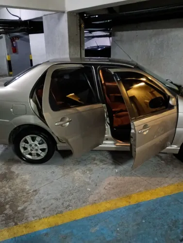 Fiat Siena EL 1.0 MPI Fire Flex 8V 4P 2012