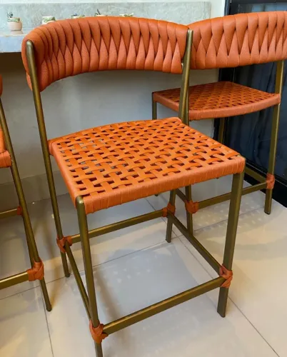 BANQUETA ALTA EM TRICÔ NÁUTICO