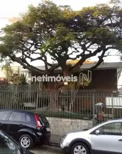 Casa de 3 quartos à venda no Bonfim!