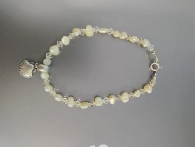 Pulseira de pérolas e prata 