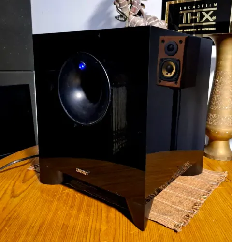 SUBWOOFER ENERGY ESW-8 80 a 240w 33Hz<br>Downfiring<br>WWW.BASSOFFICEHT.COM.BR