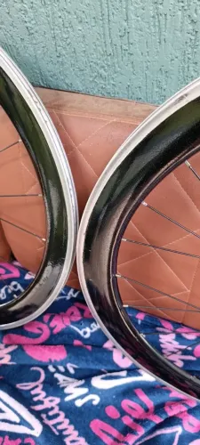 Rodas carbon borda alumínio