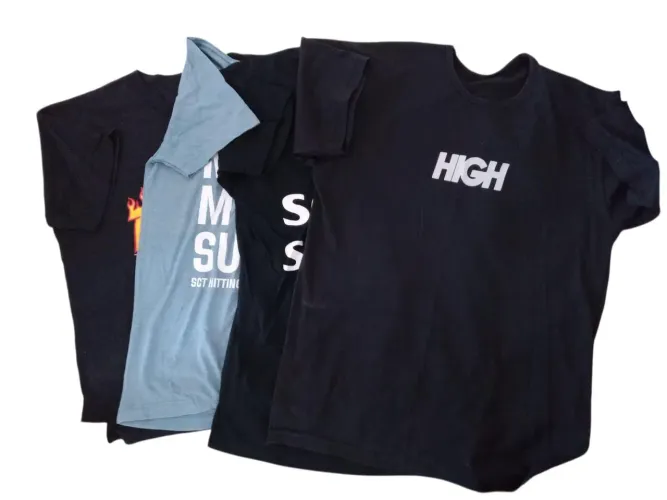 Camisetas Estilosas - Diversas Cores e Modelos