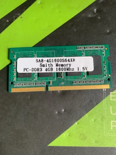 Memória ddr3 de 4gb velocidade de 1600 para notebook usada