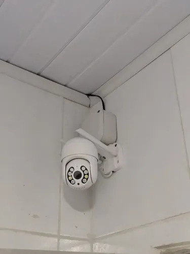 Câmera de Segurança Externa Wi-Fi