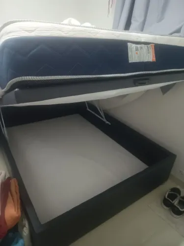 Cama casal com bau
