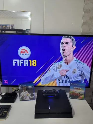 VENDO PS4 MAS CONTROLE 1JOGO NUNCA FOI ABERTO ACEITO OFERTA NÃO ABSURDA !