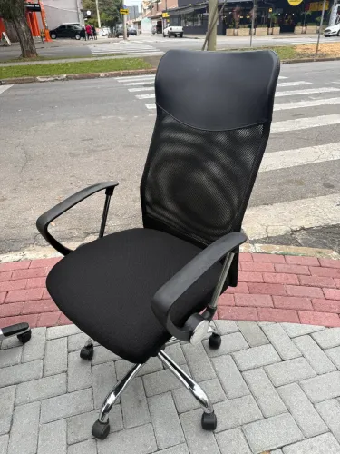 CADEIRAS Giratórias SEMI NOVAS