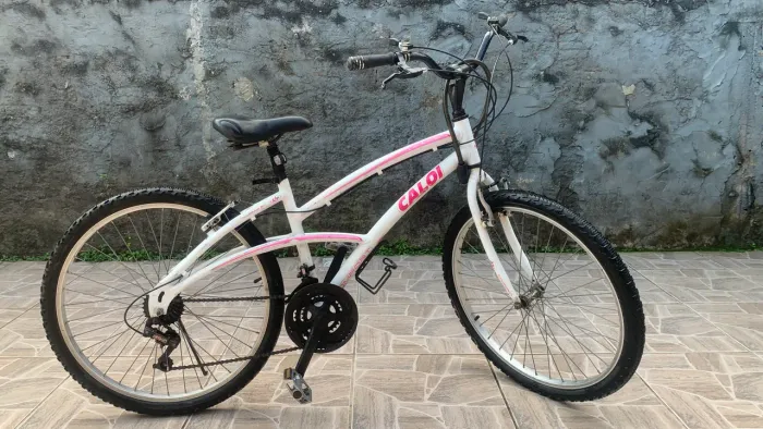 Bicicleta Caloi Ceci Aro 26 Branca / Rosa