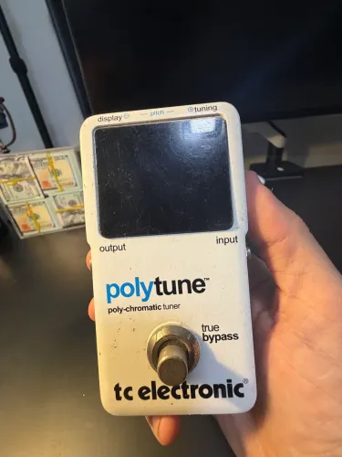 Pedal afinador polytune
