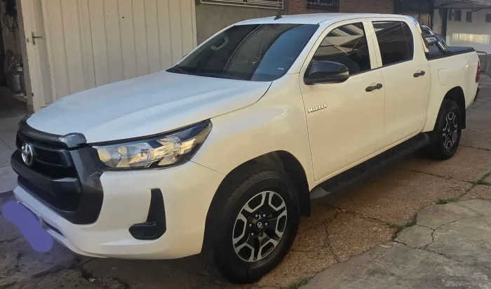 Toyota Hilux CD 4X4 2.8 Diesel Mec. 2021
