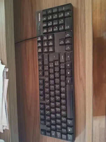 Computador completo com mesa