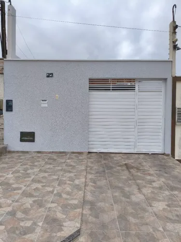 ALUGO CASA 2 QUARTOS