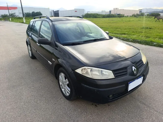 Renault Megane Grand Tour Dynam. Hi-flex 1.6 16V 2010
