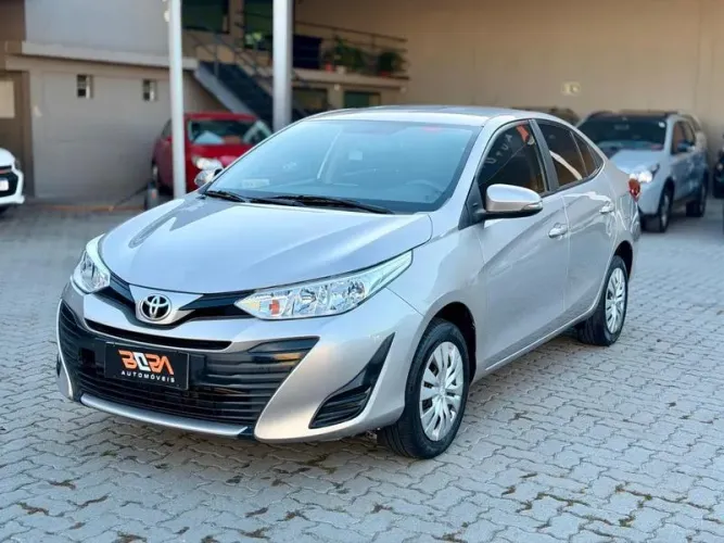 Toyota Yaris XL Live Sedan 1.5 Flex 16V 4P AUT 2020