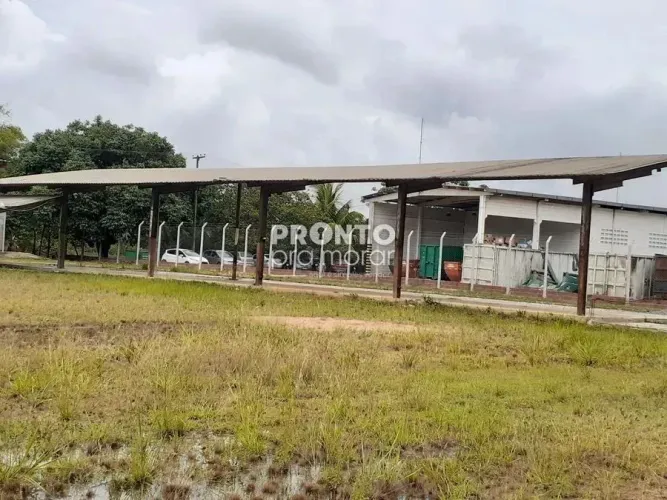 Área comercial com galpões na BR-101 (Passarinho)