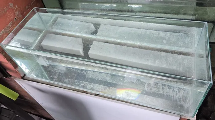 Aquario 76x25x25