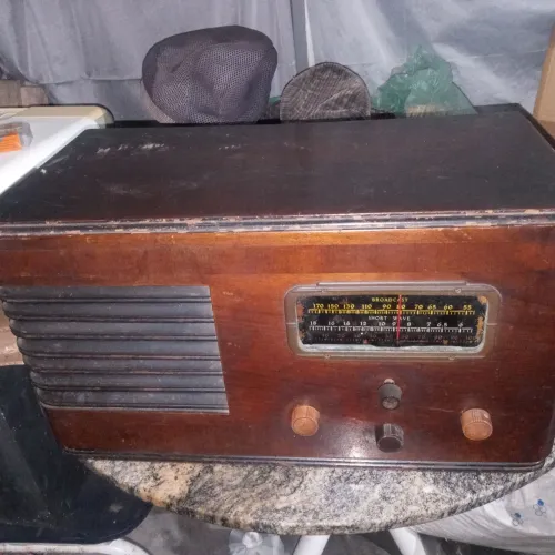 RÁDIO ANTIGO VALVULADO LUMOR M-5