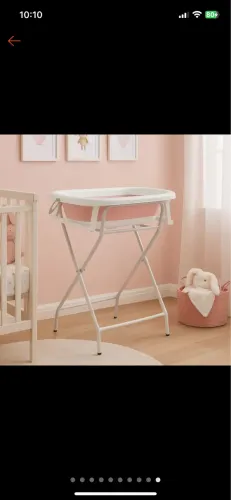 Banheira rosa com silicone e suporte