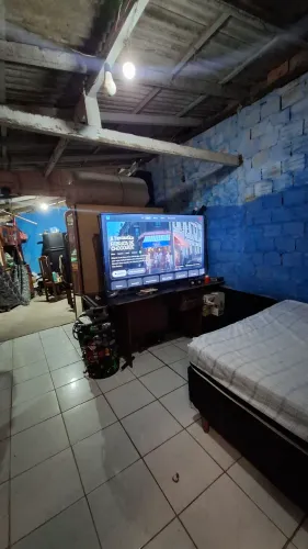 Vendo uma casa no barreiro! 