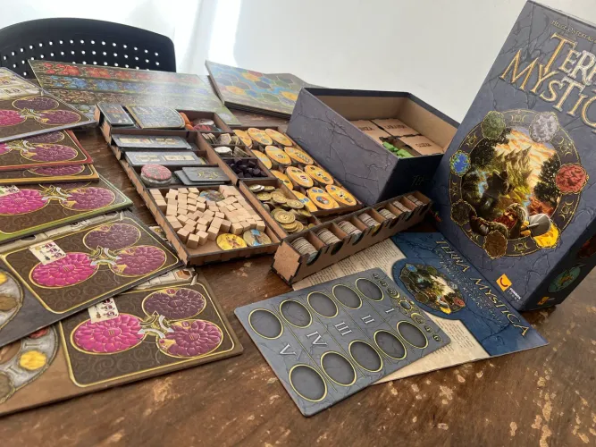 Terra Mystica +insert Bucaneiros- Jogo de Tabuleiro