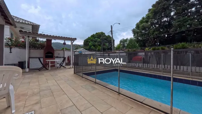 Casa LINEAR com 4 quartos (sendo 1 suíte) e 2 vagas à venda - Freguesia de Jacarepaguá - R