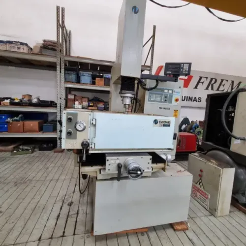 ELETROEROSÃO CN ENGEMAQ EDM-200 NC - 60A