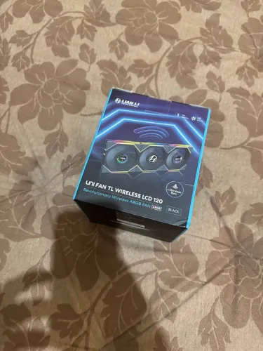 Kit 3 Cooler Lian Li Uni Fan Tl Lcd 120 RGB + Controlador