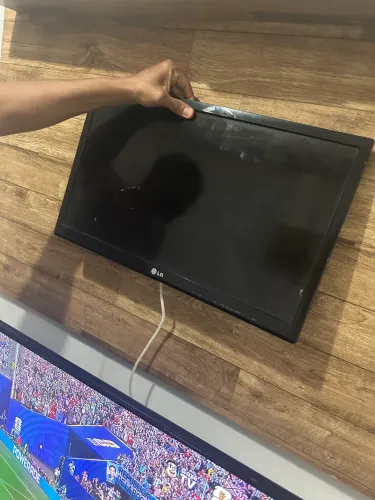 Televisão 24 polegada
