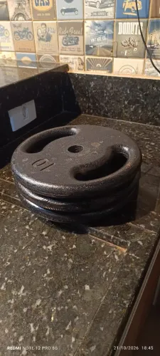 3 anilhas de 10 kg