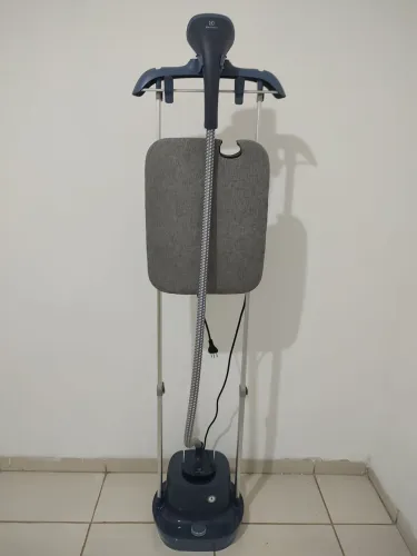 Passadeira roupa Eletrolux 