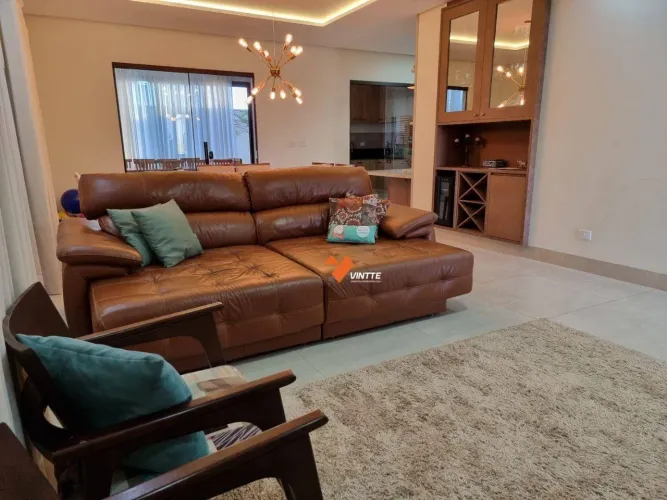 Casa com 3 dormitórios à venda, 238 m² por R$ 1.250.000,00 - Residencial Jatobá - Presiden