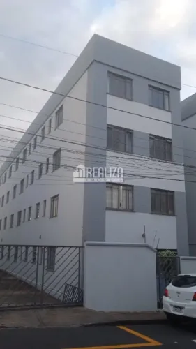 Apartamento à Venda no Centro de Uberaba com 3 Dormitórios