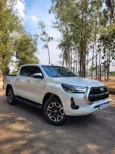 Toyota Hilux CD SRX 4X4 2.8 TDI 16V Diesel Aut. 2025