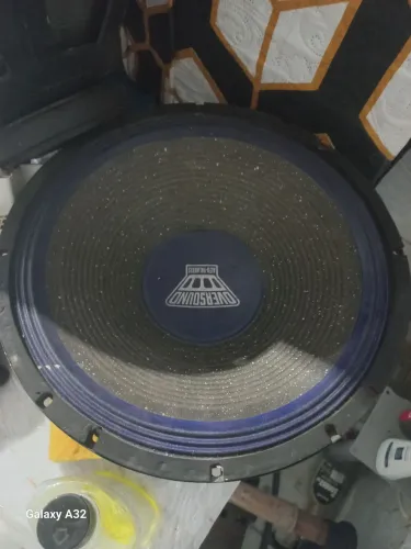 Altuo falante de 15p 550 rms