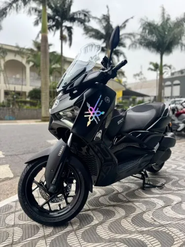 XMAX 250 CONECTED 2025