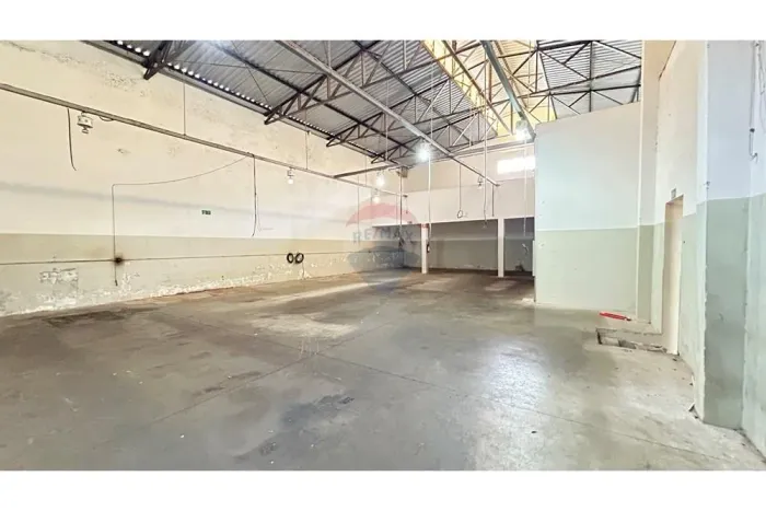 Salão Comercial / Industrial à Venda em Nova Odessa Excelente Estrutura e Localização Est