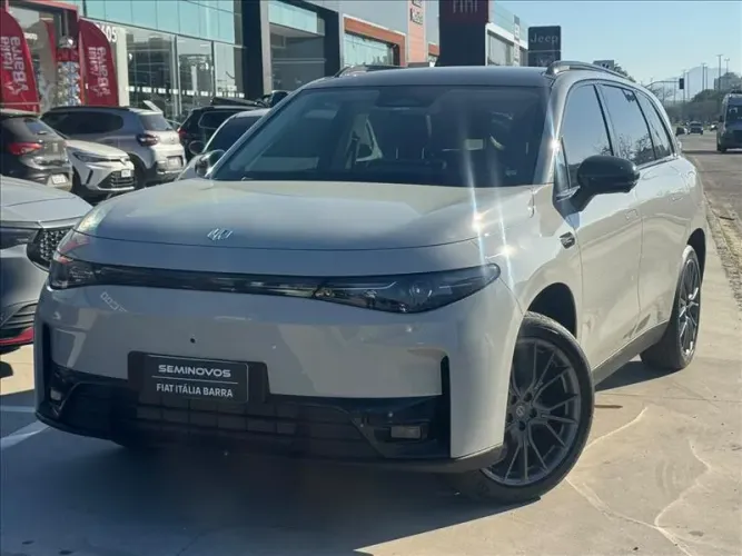 Leapmotor C10 REEV (Híbrido) 2026