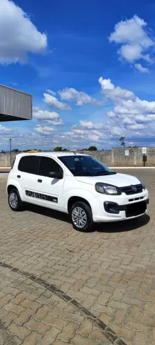 Fiat Uno Attractive 1.0 EVO Fire Flex 8V 5P 2021