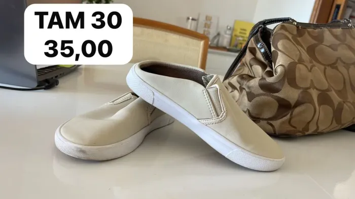 Sapatos sandália