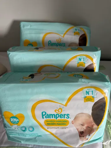 3 pacotes Fralda RN+ Pampers
