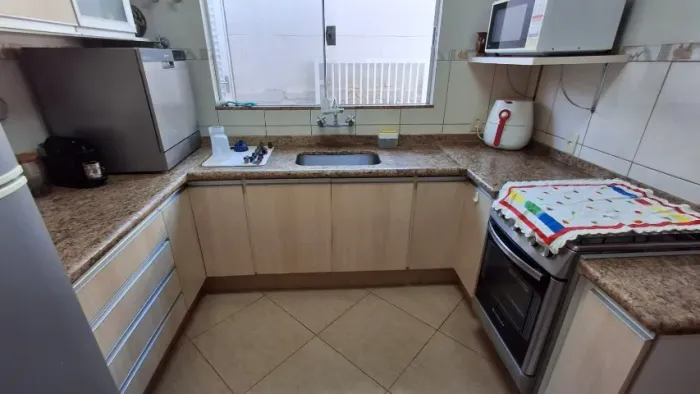 Bancada de Granito Santa Cecília (+/- 3m2)