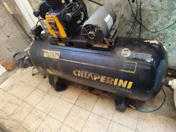 Compressor Chiaperini 200Lt R$2.100,00