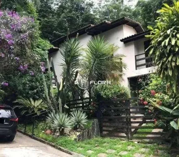 Casa com 5 dormitórios à venda, 263 m² por R$ 675.000 - Baldeador - Niterói/RJ