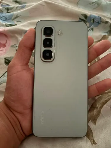 Celular infinix hot 50 pro 256G
