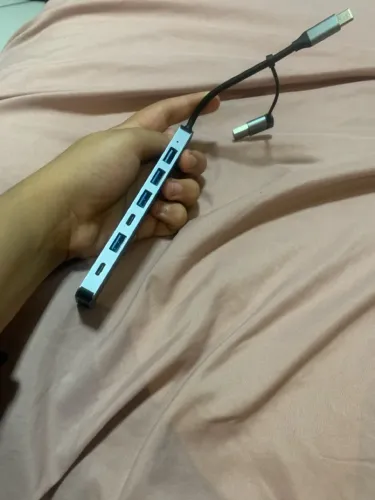 Vendo adaptador 7 em 1 com 2 entradas tipo c e 4 USB
