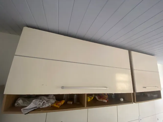 Vendo armário de parede